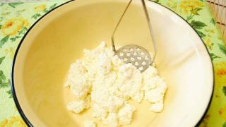 Сырники из творога на сковороде — классические рецепты пышных сырников Сделать сырники из 500 гр творога